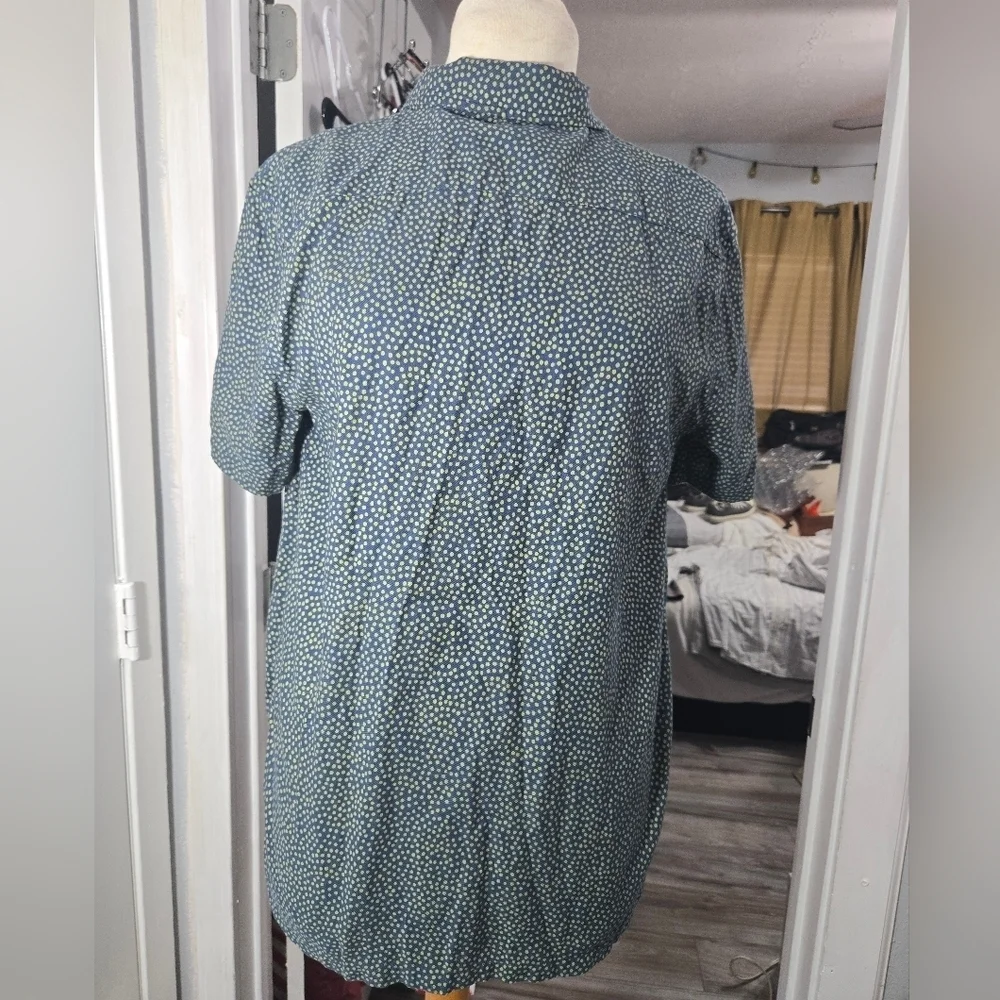 7 For All Mankind Short Sleeve Button Down Shirt Sz M Polka Dot